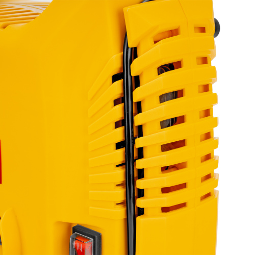 Компрессор воздушный DL1300, 10 бар, 1,3 кВт 180 л/мин 5 л, с набором аксессуаров Denzel по ценам производителя в Казани с доставкой по всей России