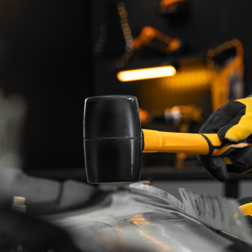 Киянка резиновая, 450 г, черная, фибергласовая рукоятка c TPR покрытием Denzel купить в Москве с доставкой по всей России | ProtosMarket.ru