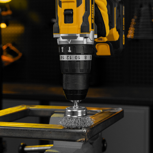 Набор щеток для дрели, 2 Плоские 50-75мм, 3 Чашки 25-50-75мм, шпилька,  нерж.вит. проволока Denzel по ценам производителя в Казани с доставкой по всей России