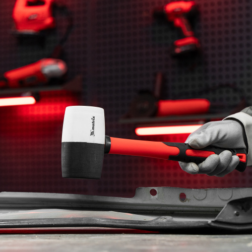 Киянка резиновая, 680 г, черно-белая резина, фибергласовая рукоятка Matrix по ценам производителя в Казани с доставкой по всей России