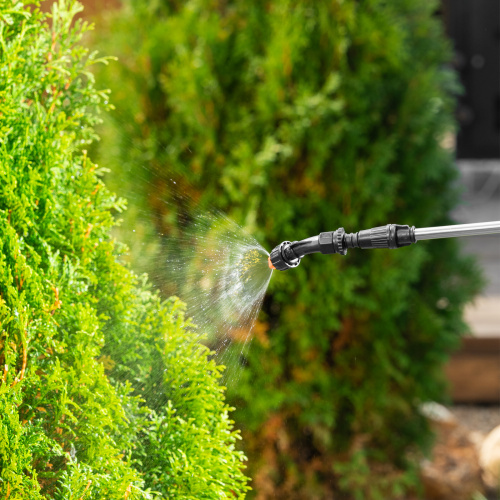 Опрыскиватель ранцевый аккумуляторный D-12LA, 12 л, 12 В, 8 Ач Denzel по ценам производителя в Казани с доставкой по всей России