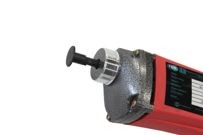 Электропривод портативный глубинного вибратора для бетона 0,8 кВт TOR ZТ-800-C по ценам производителя в Казани с доставкой по всей России