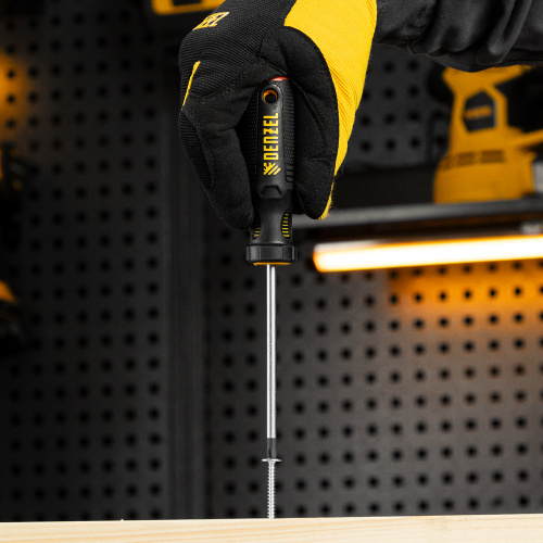 Отвертка, PH1х100 мм, S2, 3к рукоятка Denzel по ценам производителя в Казани с доставкой по всей России