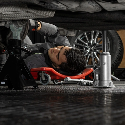 Домкрат гидравлический бутылочный, 3 т, высота подъема 194-372 мм, в пластиковый кейсе Matrix по ценам производителя в Казани с доставкой по всей России