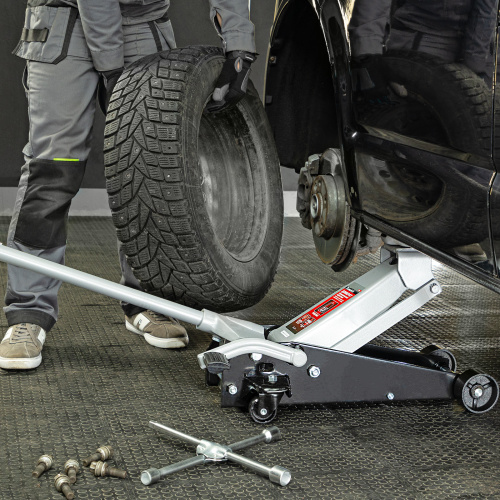 Домкрат гидравлический подкатной, 3.5 т, высота подъема 145-490 мм, с педалью Matrix купить в Москве с доставкой по всей России | ProtosMarket.ru