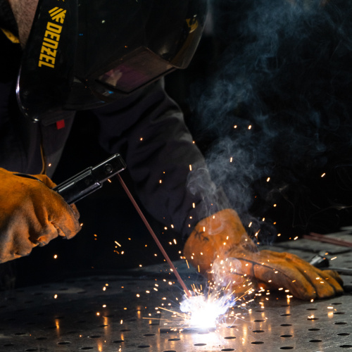 Аппарат инвертор. полуавтомат. cварки IMIG-185SDR, 180 А, ПВ 60%, катушка 5 кг Denzel купить в Москве с доставкой по всей России | ProtosMarket.ru