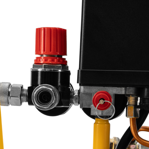 Компрессор воздушный прям. привод DCV1800/50, 1,8 кВт, 50 литров, 320 л/мин Denzel купить в Москве с доставкой по всей России | ProtosMarket.ru