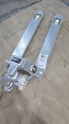 Тележка гидравлическая оцинкованная 2500 кг 1150 мм нейлоновые колеса TOR WH-25G по ценам производителя в Казани с доставкой по всей России