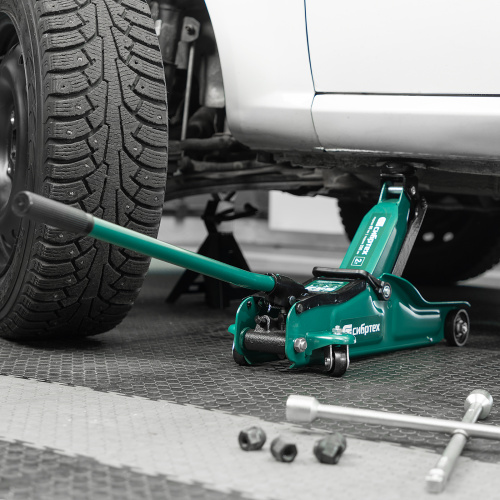 Домкрат гидравлический подкатной, 2 т, 85-330 мм, низкий подхват Сибртех по ценам производителя в Казани с доставкой по всей России