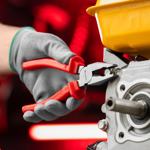 Плоскогубцы Econom, 200 мм, шлифованные, пластмассовые рукоятки Matrix купить в Москве с доставкой по всей России | ProtosMarket.ru