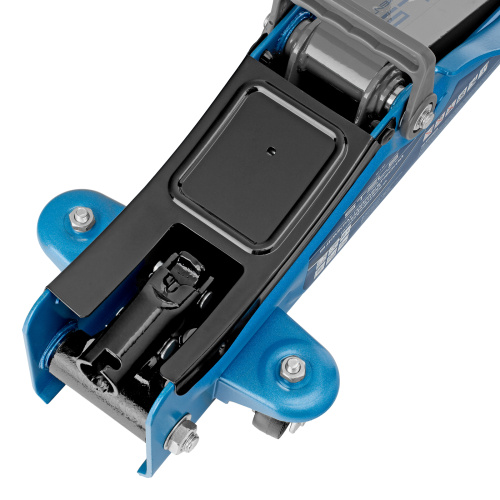 Домкрат гидравлический подкатной в пластиковом кейсе, 2 т, Low Profile, 80-380 мм Stels купить в Москве с доставкой по всей России | ProtosMarket.ru