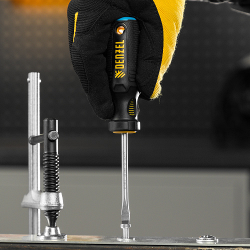 Отвертка, SL5x75 мм, S2, 3к рукоятка Denzel по ценам производителя в Казани с доставкой по всей России