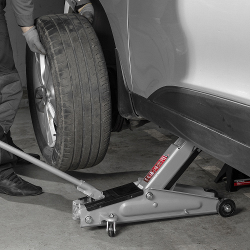 Домкрат гидравлический подкатный, 3 т, высота подъема 130-410 мм Matrix купить в Москве с доставкой по всей России | ProtosMarket.ru