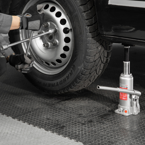 Домкрат гидравлический бутылочный, 5 т, высота подъема 216-413 мм Matrix купить в Москве с доставкой по всей России | ProtosMarket.ru