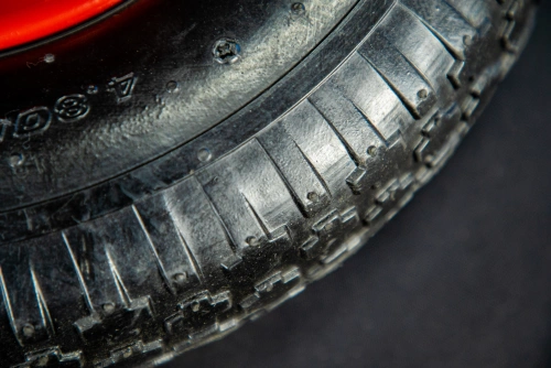 Колесо пневматическое резиновое 387 мм 4.00-8 (подшипник 16 мм) купить в Москве с доставкой по всей России | ProtosMarket.ru