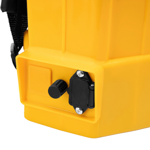 Опрыскиватель ранцевый аккумуляторный D-12LA, 12 л, 12 В, 8 Ач Denzel по ценам производителя в Казани с доставкой по всей России