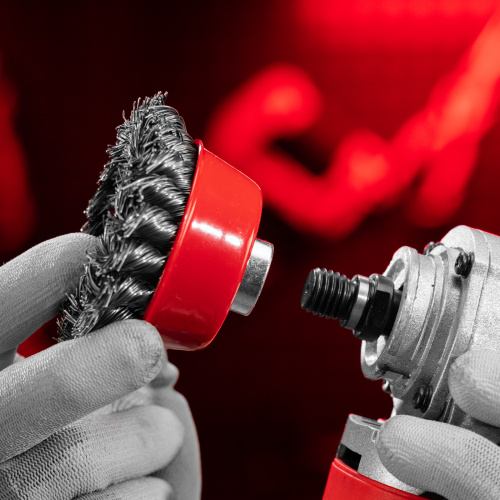 Щетка для УШМ, 75 мм, М14, "чашка", крученая проволока 0.5 мм Matrix по ценам производителя в Казани с доставкой по всей России