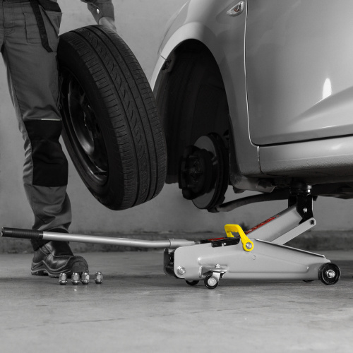 Домкрат гидравлический подкатной, 2 т, высота подъема 135-385 мм, в пластиковый кейсе Matrix купить в Москве с доставкой по всей России | ProtosMarket.ru