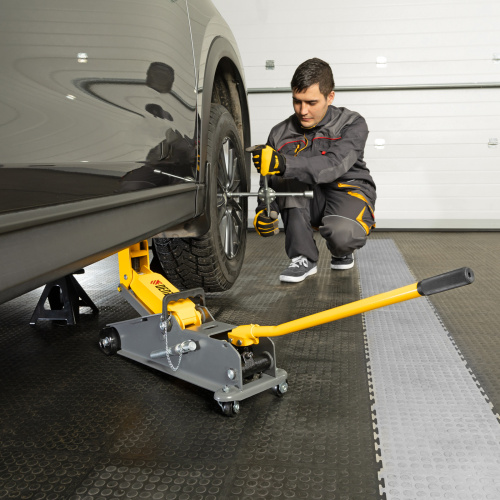 Домкрат гидравлический подкатной с фиксатором, 3 т, 190-532 мм, SUV/ Denzel по ценам производителя в Казани с доставкой по всей России