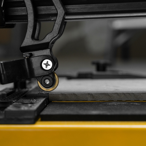 Плиткорез рельсовый 800х16мм, каретка на подш., стальная станина, усил. рукоятка-пенал Denzel по ценам производителя в Казани с доставкой по всей России