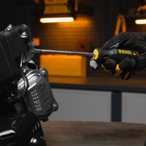 Отвертка PH3х150 мм, CrV, трехкомпонентная рукоятка Denzel по ценам производителя в Казани с доставкой по всей России