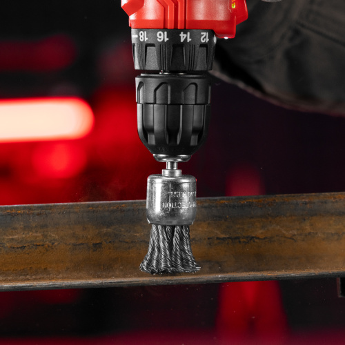 Щетка для дрели, 30 мм, "чашка" со шпилькой, крученая металлическая проволока Matrix по ценам производителя в Казани с доставкой по всей России