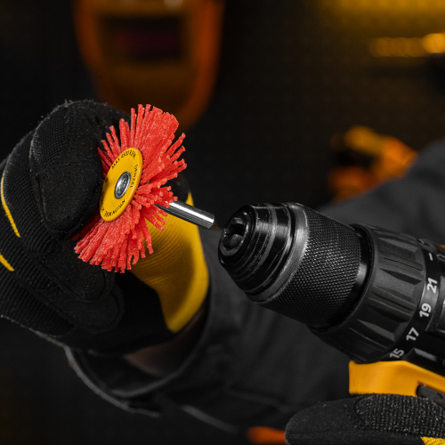 Щетка для дрели, 65 мм, Плоская, со шпилькой, нейлоновая щетина Denzel по ценам производителя в Казани с доставкой по всей России