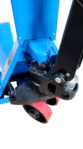 Тележка гидравлическая с весами 2500 кг 1150 мм полиуретановые колеса TOR CBY-CW2 купить в Москве с доставкой по всей России | ProtosMarket.ru