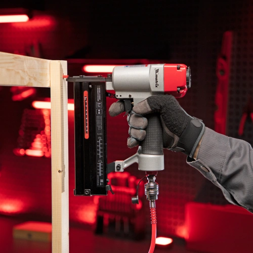 Нейлер-степлер пневматический 2 в 1, гвозди 18GA длина 10-50 мм, скобы 18GA длина 25-40 мм Matrix купить в Москве с доставкой по всей России | ProtosMarket.ru