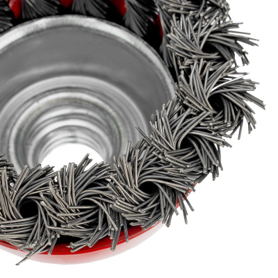 Щетка для УШМ, 65 мм, М14, "чашка", крученая проволока 0.5 мм Matrix по ценам производителя в Казани с доставкой по всей России