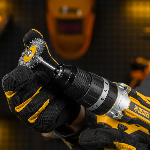 Набор щеток для дрели, 5 Плоских 25-38-50-63-75 мм, шпилька, нерж. вит. проволока Denzel по ценам производителя в Казани с доставкой по всей России