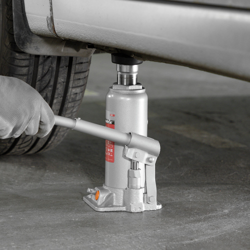 Домкрат гидравлический бутылочный, 6 т, h подъема 216-413 мм, в пластиковом кейсе Matrix купить в Москве с доставкой по всей России | ProtosMarket.ru