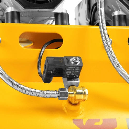 Компрессор безмасляный, малошумный DLS 1800/100,1800 Вт, 3x600, 100 л, 345 л/мин Denzel по ценам производителя в Казани с доставкой по всей России