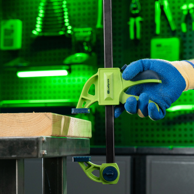 Струбцина F-образная, быстрозажимная, 900 х 70 х 1130 мм, пластиковый корпус, фиксатор, двухкомпонентная рукоятка Сибртех купить в Москве с доставкой по всей России | ProtosMarket.ru