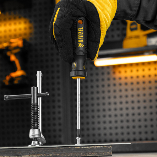 Набор отверток, 2 шт., PH+SL, S2, 3к рукоятка Denzel по ценам производителя в Казани с доставкой по всей России