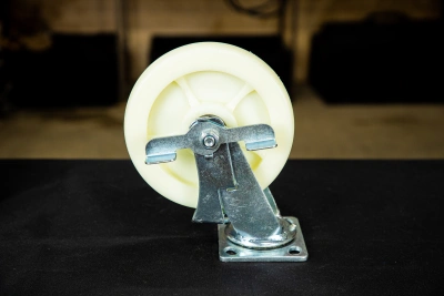 Колесо большегрузное поворотное SCdnb 80 200 мм полипропиленовое с тормозом купить в Москве с доставкой по всей России | ProtosMarket.ru