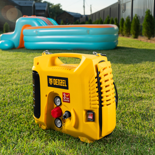 Компрессор воздушный DL1300, 10 бар, 1,3 кВт 180 л/мин 5 л, с набором аксессуаров Denzel по ценам производителя в Казани с доставкой по всей России