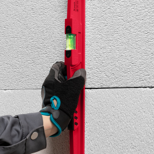 Уровень алюминиевый, 600 мм, литой, 2 глазка (1 фронтальный), ударная площадка Matrix купить в Москве с доставкой по всей России | ProtosMarket.ru