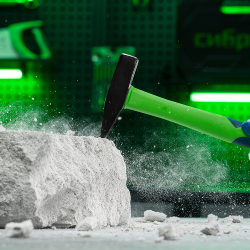 Молоток слесарный, 300 г, фибергласовая обрезиненная рукоятка Сибртех купить в Москве с доставкой по всей России | ProtosMarket.ru