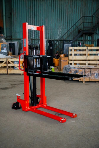 Штабелер гидравлический 2,0 т 1,6 м TOR CTY-E с раздвижными вилами по ценам производителя в Казани с доставкой по всей России