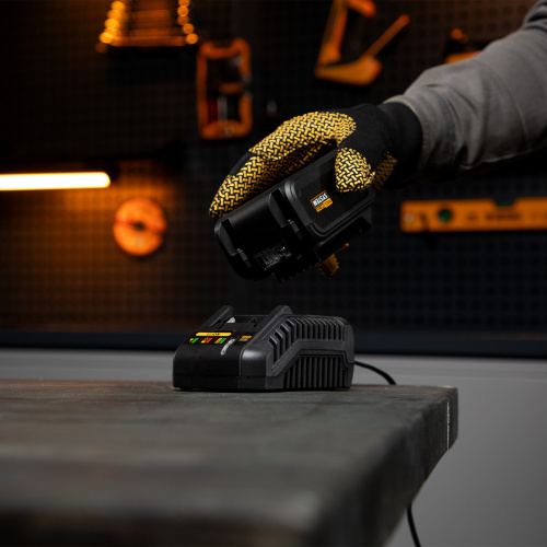 Устройство зарядное для аккумуляторов IBC-18-2.3, Li-Ion, 18 В, 2.3 А Denzel по ценам производителя в Казани с доставкой по всей России