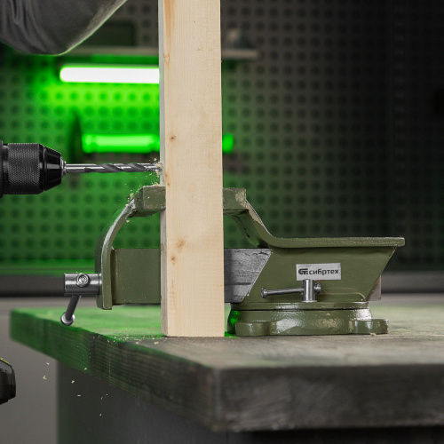 Тиски слесарные, 125 мм, стальные, поворотные Сибртех купить в Москве с доставкой по всей России | ProtosMarket.ru