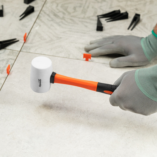 Киянка резиновая, 225 г, белая резина, фибергласовая рукоятка Sparta купить в Москве с доставкой по всей России | ProtosMarket.ru