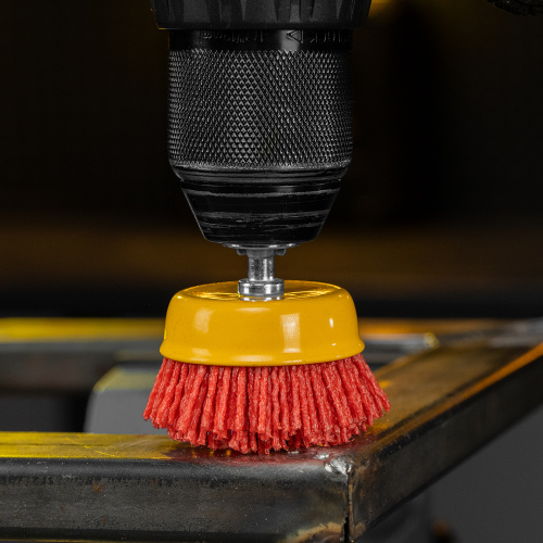 Щетка для дрели, 65 мм, Чашка, со шпилькой, нейлоновая щетина Denzel по ценам производителя в Казани с доставкой по всей России