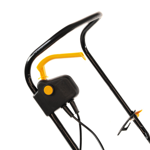 Скарификатор-аэратор  электрический SAE-1500, 1500 Вт, -11/+5 мм, 32 cм Denzel купить в Москве с доставкой по всей России | ProtosMarket.ru