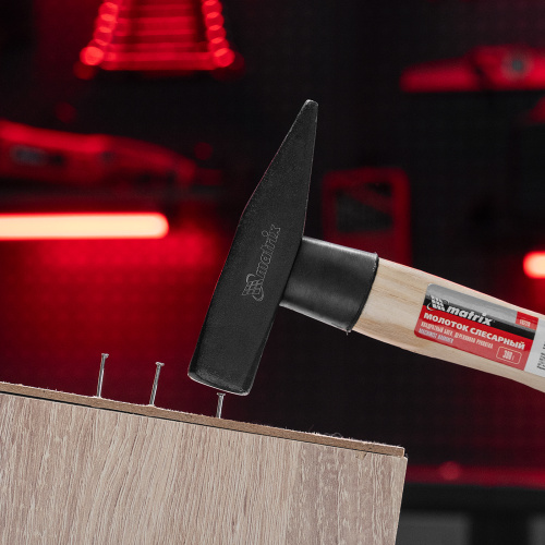 Молоток слесарный, 300 г, квадратный боек, деревянная рукоятка Matrix купить в Москве с доставкой по всей России | ProtosMarket.ru