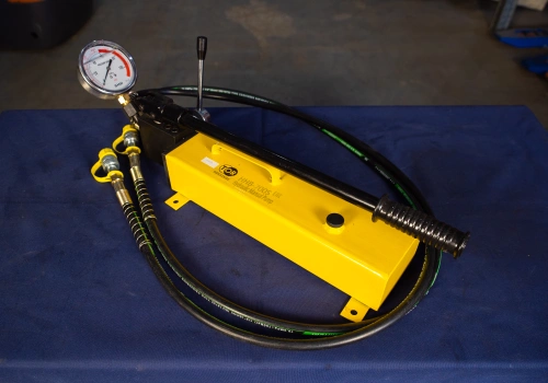 Насос гидравлический двусторонний TOR HHB-700S 3,5л (ручной) купить в Москве с доставкой по всей России | ProtosMarket.ru