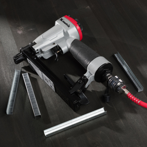 Степлер пневматический для прямоугольных скоб от 6 до 13 мм Matrix купить в Москве с доставкой по всей России | ProtosMarket.ru