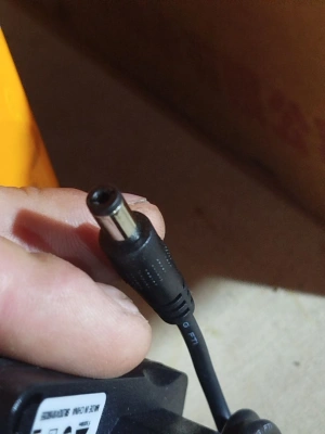 Зарядное устройство HB-090100 для тележек CW 9V/1A (Charger) горизонтальное по ценам производителя в Казани с доставкой по всей России