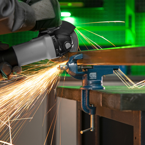 Тиски слесарные, настольные, поворотные, ширина рабочих губок 50 мм, наковальня Сибртех купить в Москве с доставкой по всей России | ProtosMarket.ru